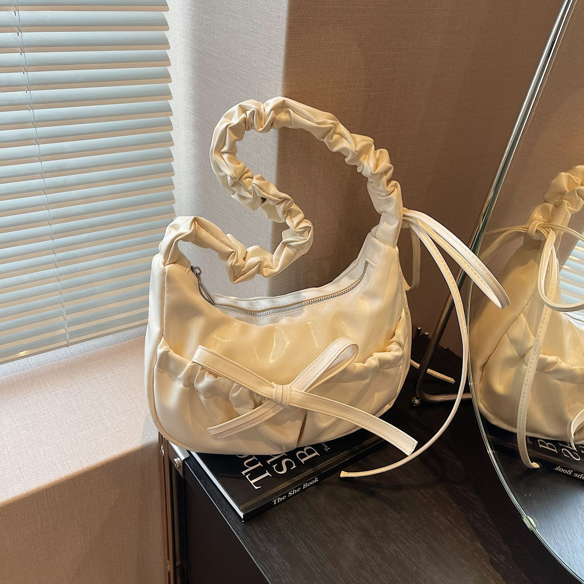 Túi Đeo Vai Đeo Chéo Dây Rút Cá Tình Nhiều Màu - tt250718