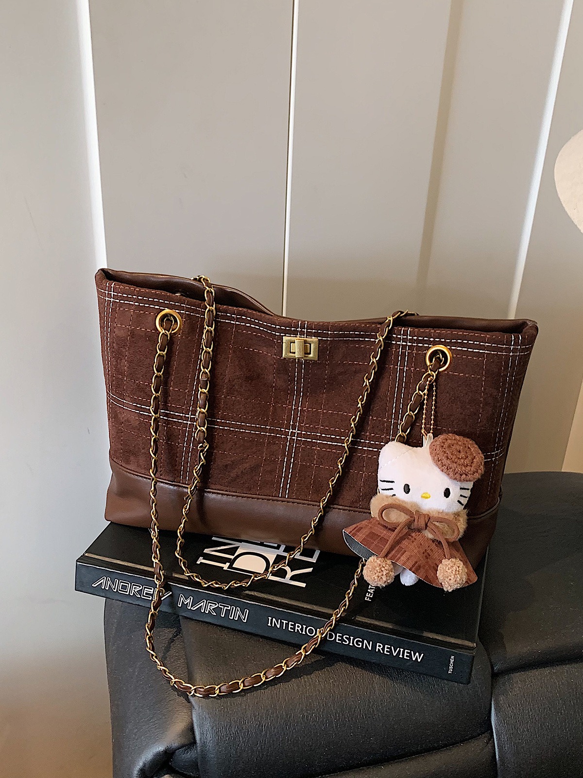 Túi Xách Size To Rộng Rãi Tiện Lợi Khi Mang Nhiều Vật Dụng tt250888