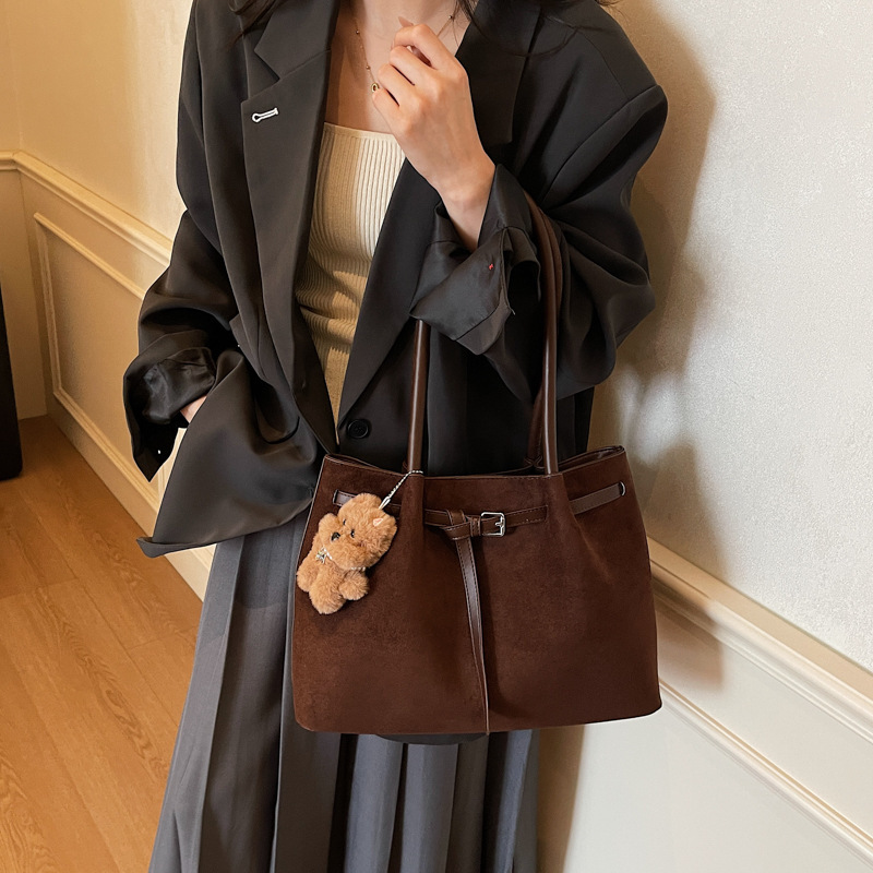 Túi Size To Rộng Rãi Tiện Lợi Hằng Ngày - tt251122