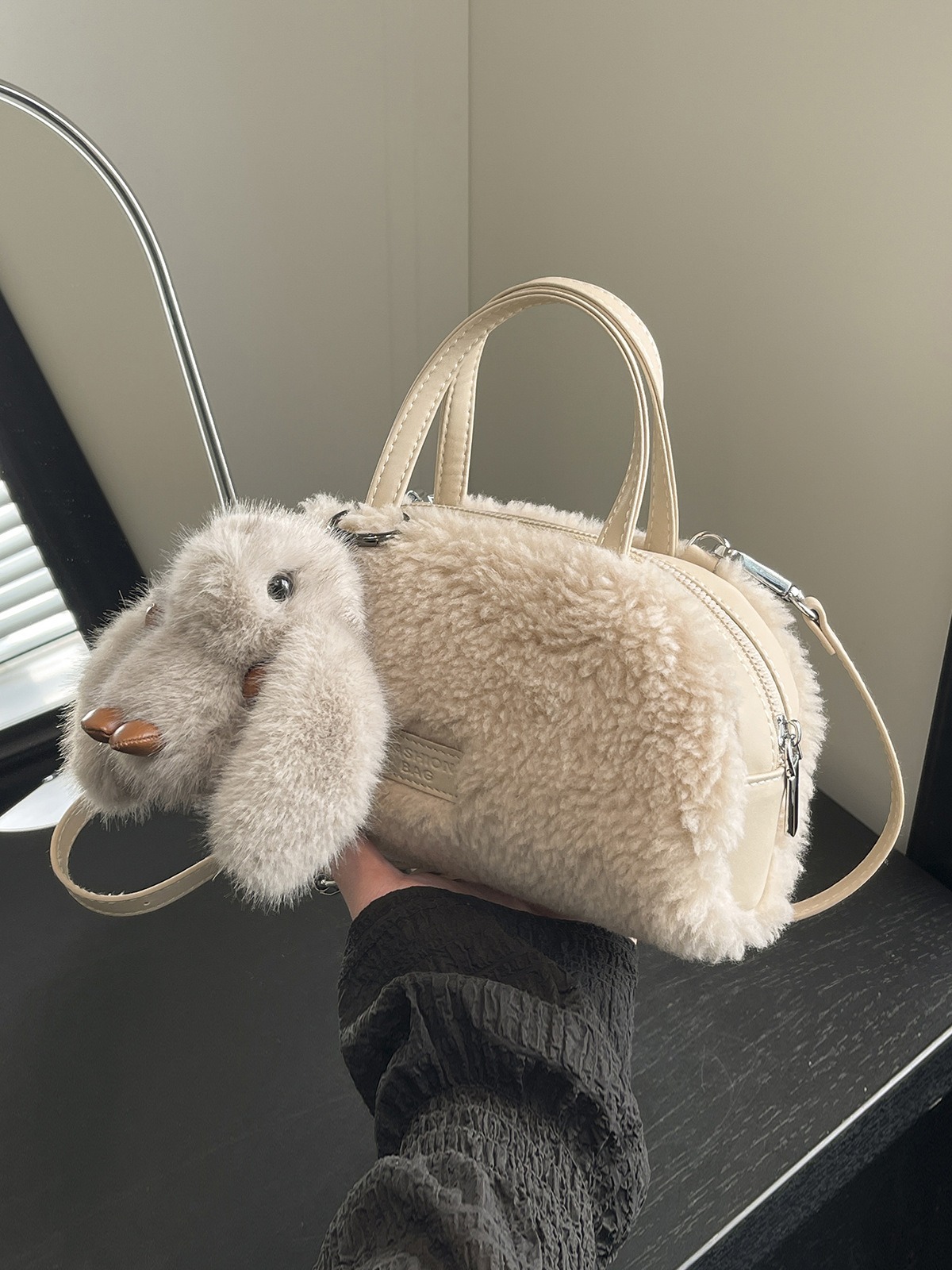 Túi Lông Size Nhỏ Có Dây Đeo Đi Chơi Cực Xinh - tt251256