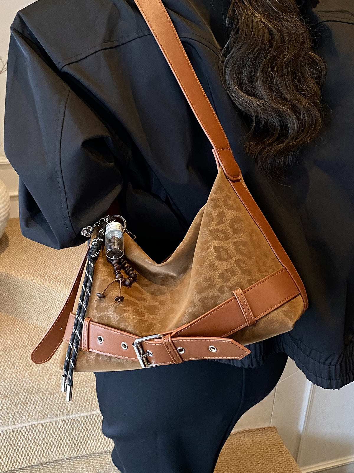 Túi Da Báo Size To Phù Hợp Dạo Phố - t251231