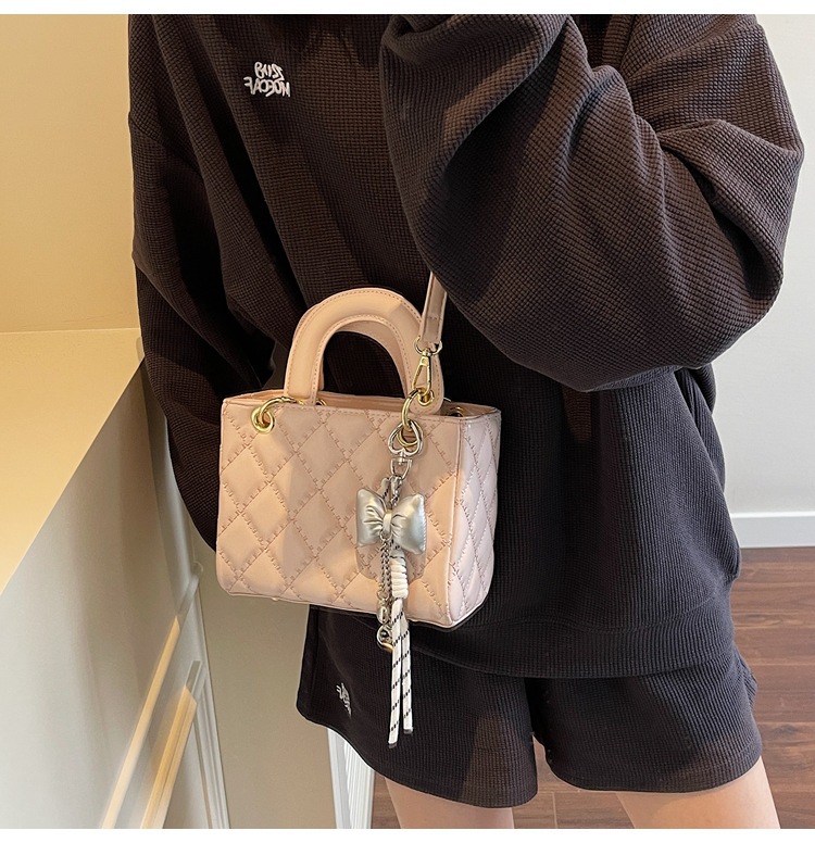 Túi Size Nhỏ Đeo Lên Là Xinh tt251105