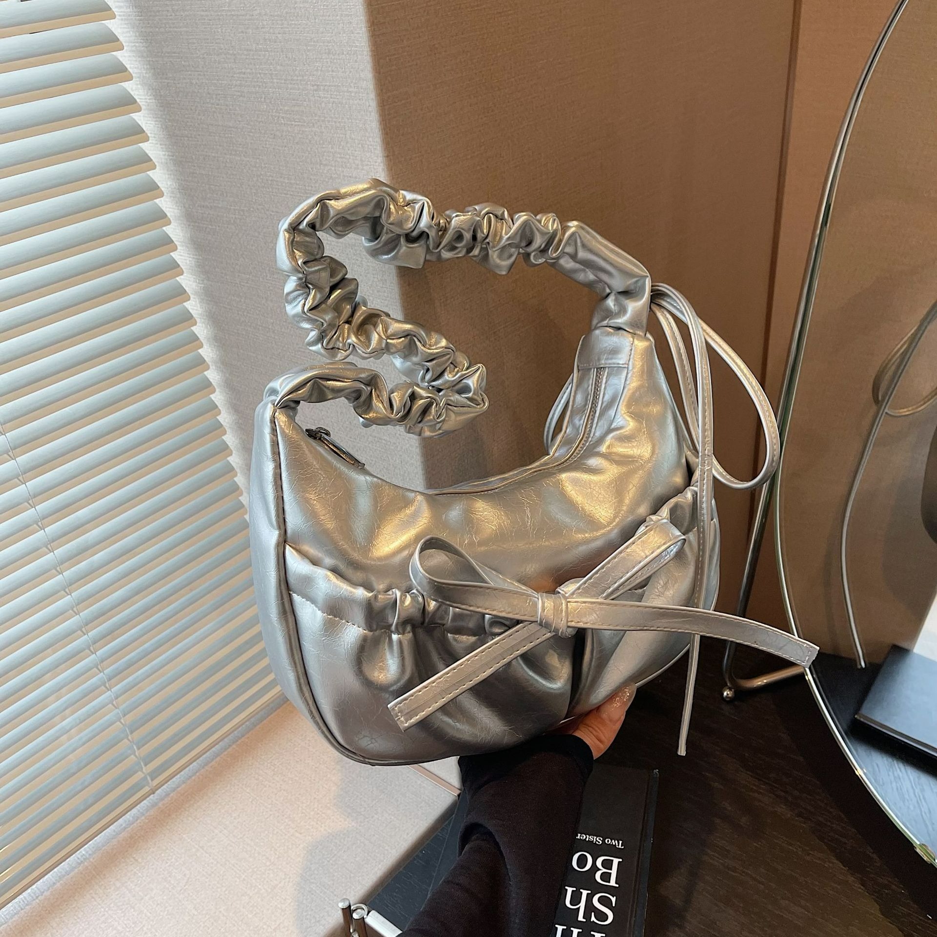 Túi Đeo Vai Đeo Chéo Dây Rút Cá Tình Nhiều Màu - tt250718