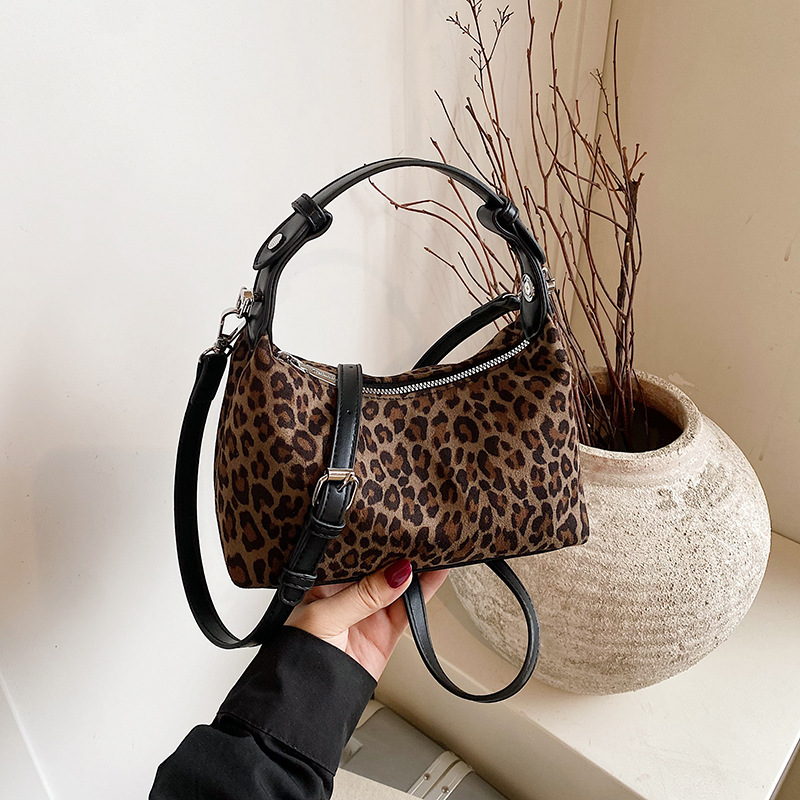 Túi Size Nhỏ Da Báo Thiết Kế Thời Trang Dễ Phối Đồ - tt251080