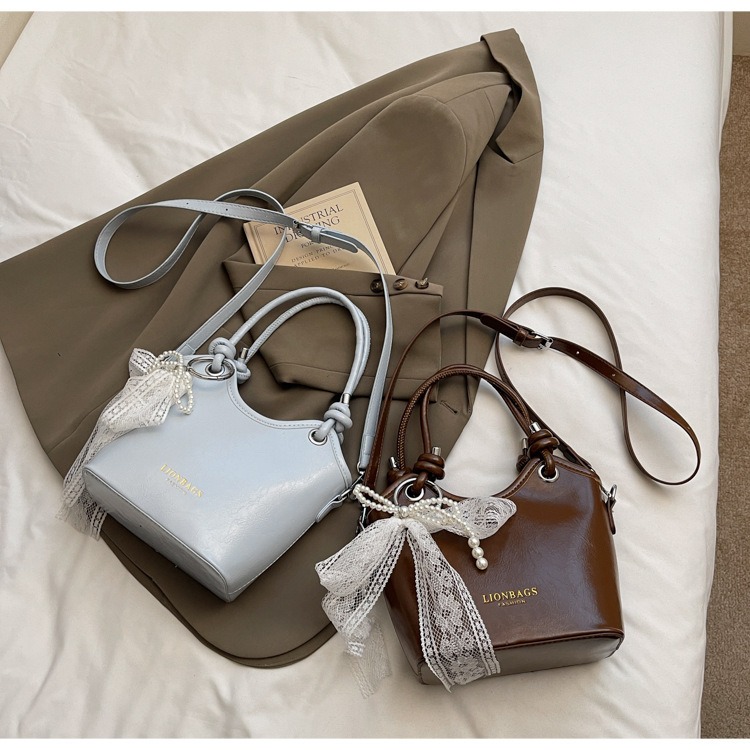 Túi Xách Xinh Xắn Đeo Chéo - Cầm Tay - tt250914