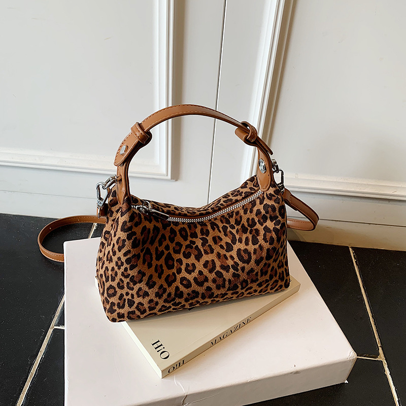 Túi Size Nhỏ Da Báo Thiết Kế Thời Trang Dễ Phối Đồ - tt251080