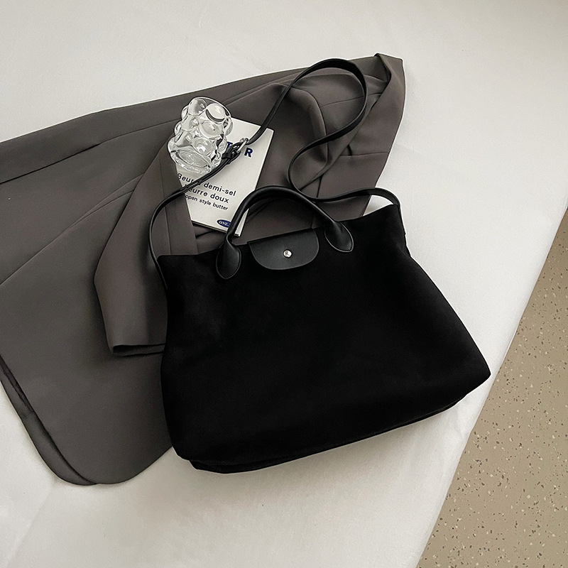 Túi Da Lộn Dễ Phối Đồ Mùa Thu Đông - tt251068