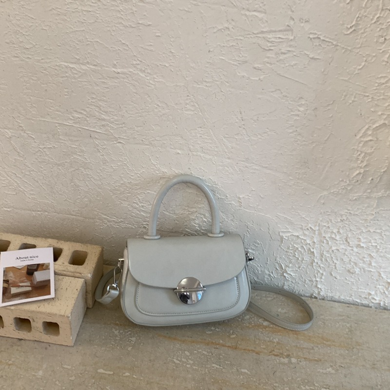 Túi Xách Nhỏ Kiểu Dáng Trẻ Trung - tt250330