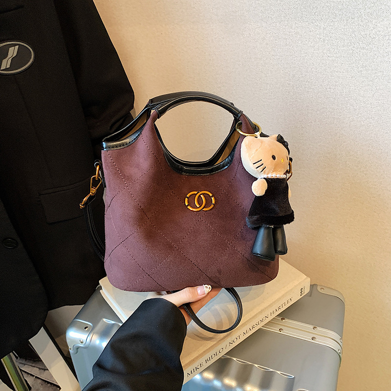 Túi Da Lộn Size Nhỏ Có Dây Đeo Phù Hợp Đi Chơi - tt251060