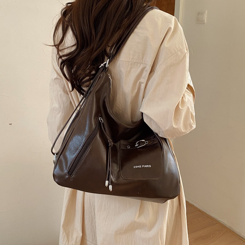 Túi Vừa Đeo Chéo Vừa Balo Cá Tính - tt260402