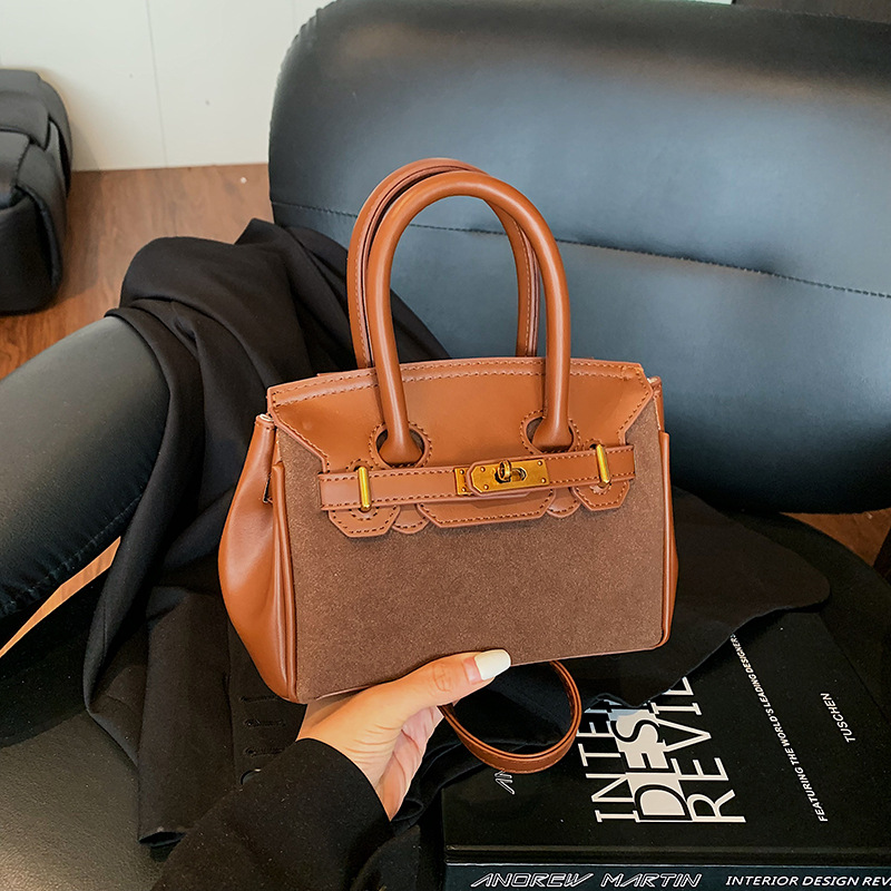 Túi Nhỏ Nữ Tính Thanh Lịch - t251233