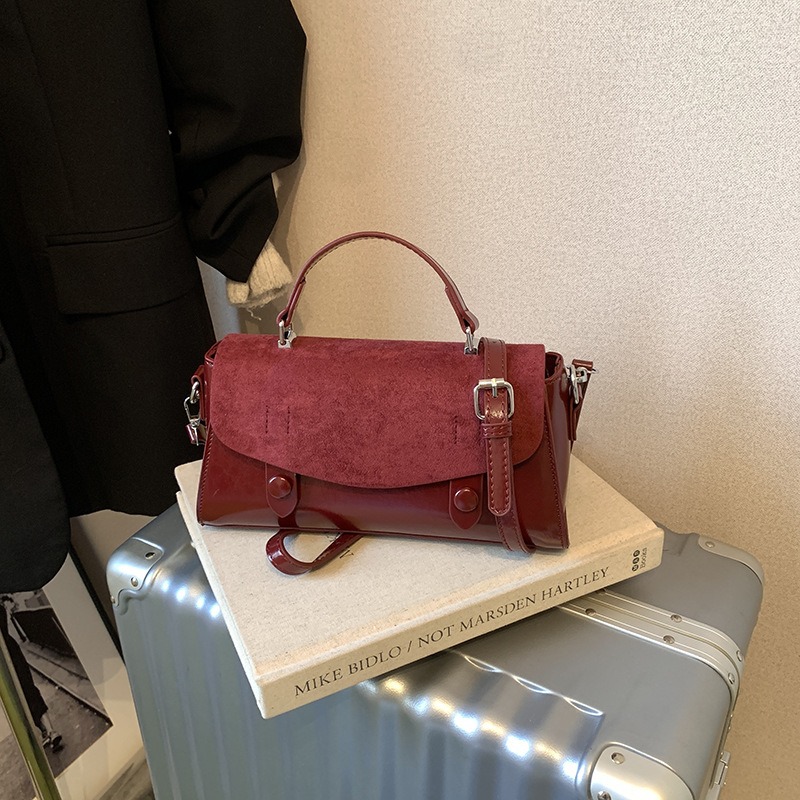 Túi Nữ Size Nhỏ Phong Cách Trẻ Trung Hiện Đại - tt251220