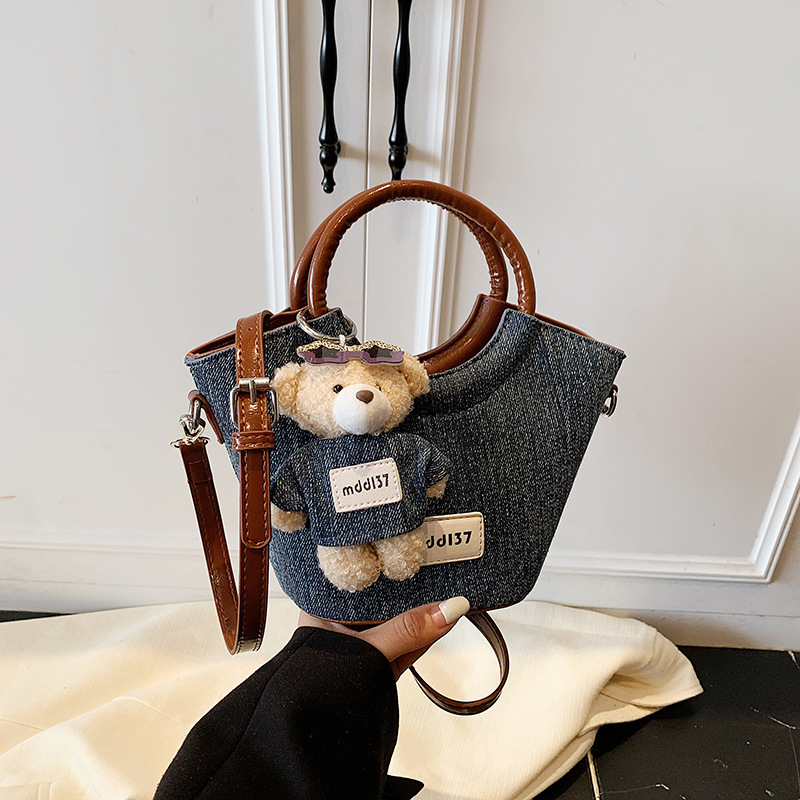 Túi Màu Bò Phong Cách Thanh Lịch Dễ Phối Đồ - tt251078