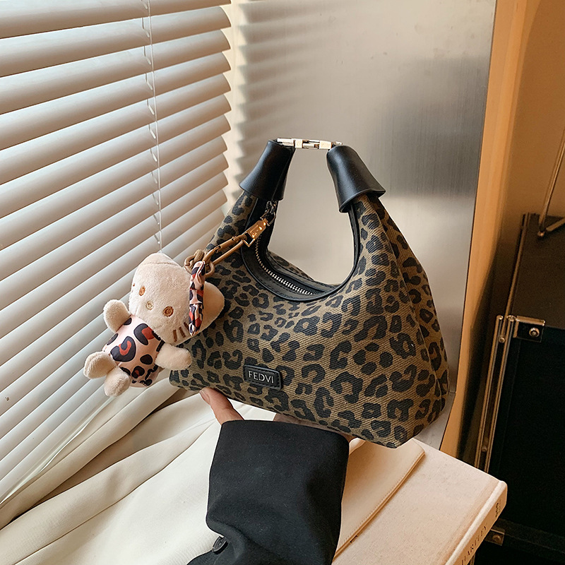 Túi Size Nhỏ Da Báo Phong Cách Cá Tính Nổi Bật - tt251076