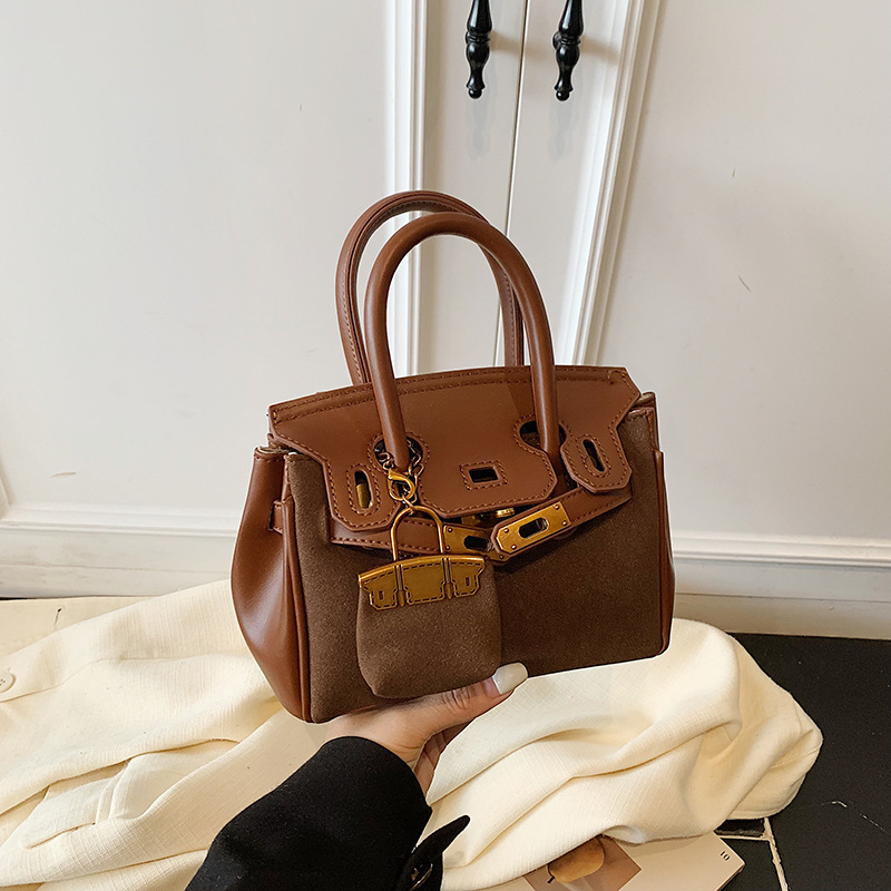 Túi Nhỏ Nữ Tính Thanh Lịch - t251233