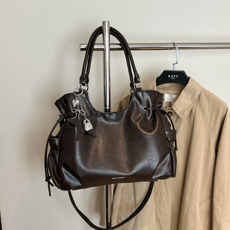 Túi Size To Phù Hợp Mang Nhiều Vật Dụng - tt251128