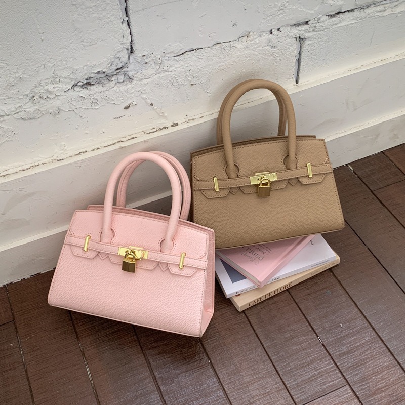 Túi Xách Size Nhỏ Nhỏ Mà Có Võ - tt260407