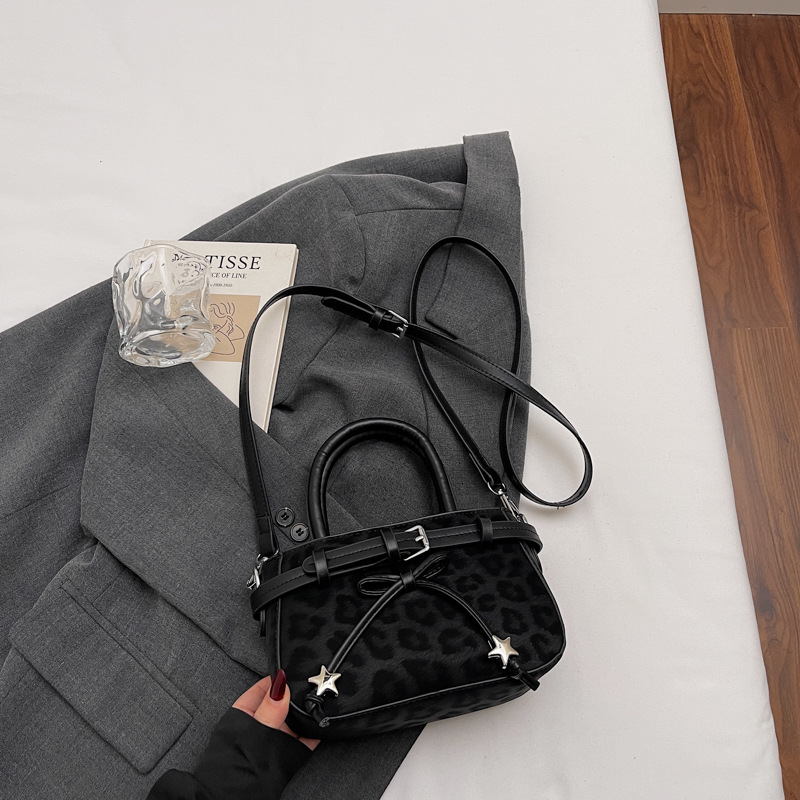 Túi Size Nhỏ Thời Trang Trẻ Trung tt251204