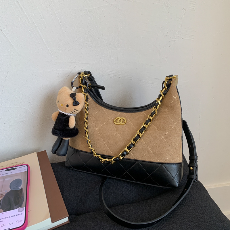 Túi Da Lộn Size Vừa Phong Cách Hiện Đại Tinh Tế - tt251070