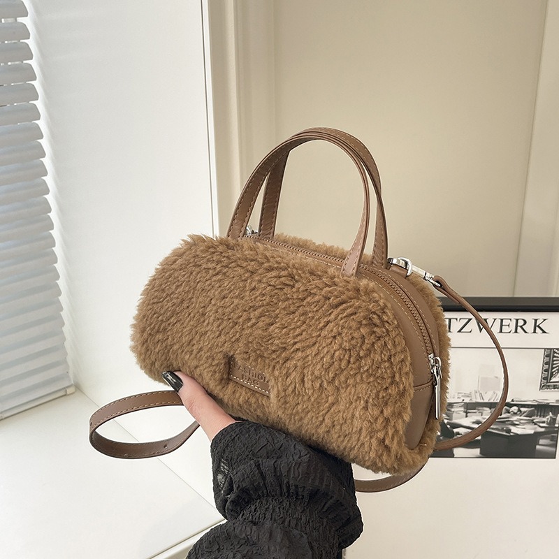 Túi Lông Size Nhỏ Có Dây Đeo Đi Chơi Cực Xinh - tt251256