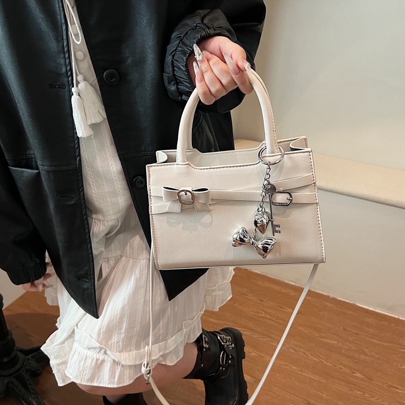 Túi Cầm Tay Sang Chảnh Có Dây Đeo Chéo Tùy Chỉnh - tt250708