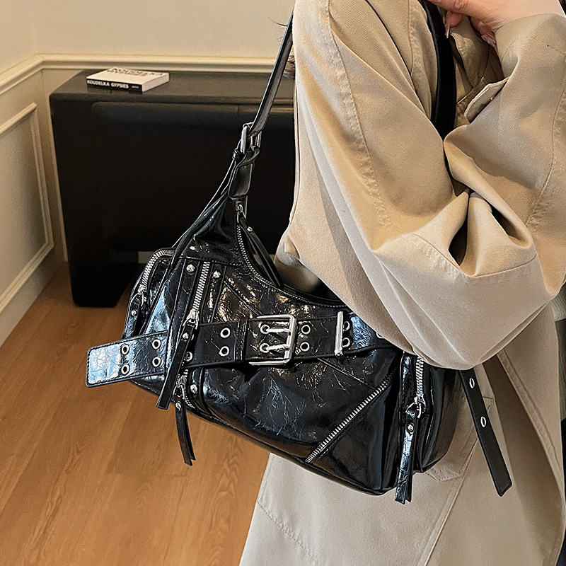 Túi Kẹp Nách Phong Cách Năng Động Dễ Sử Dụng - tt251205