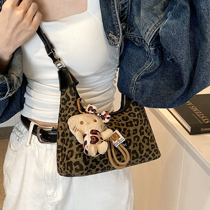 Túi Size Nhỏ Da Báo Phong Cách Cá Tính Nổi Bật - tt251076