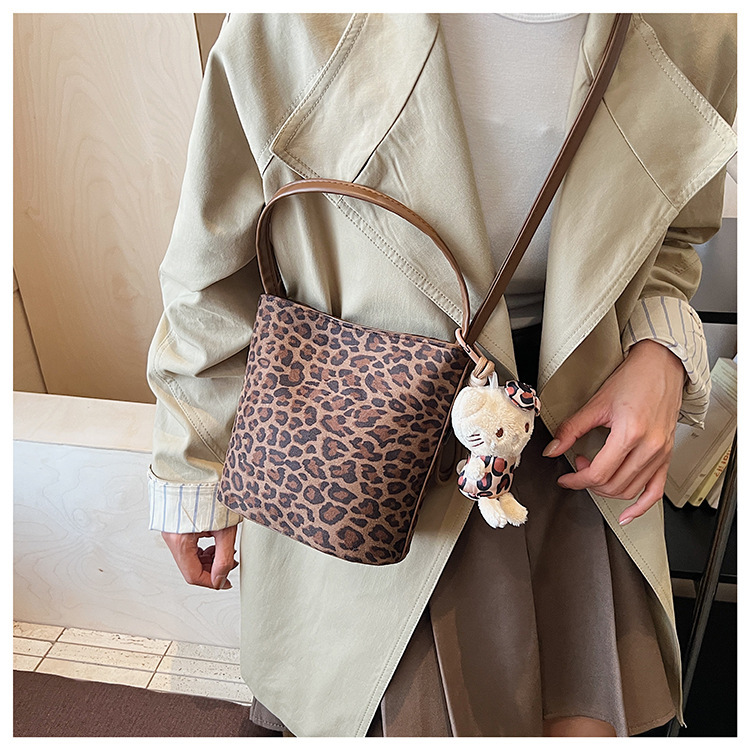 Túi Size Nhỏ Da Báo Phù Hợp Đi Chơi Dạo Phố - tt251131