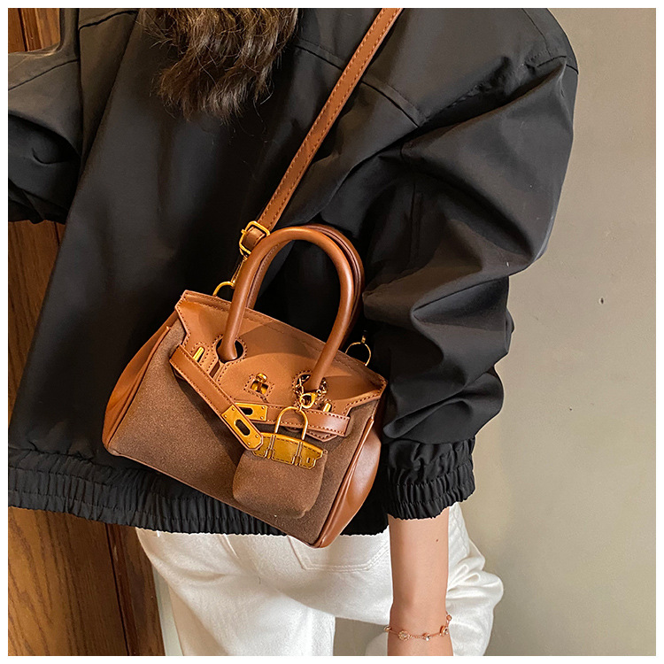 Túi Nhỏ Nữ Tính Thanh Lịch - t251233