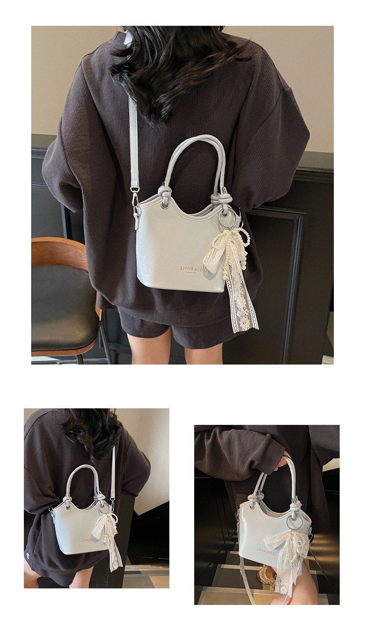 Túi Xách Xinh Xắn Đeo Chéo - Cầm Tay - tt250914