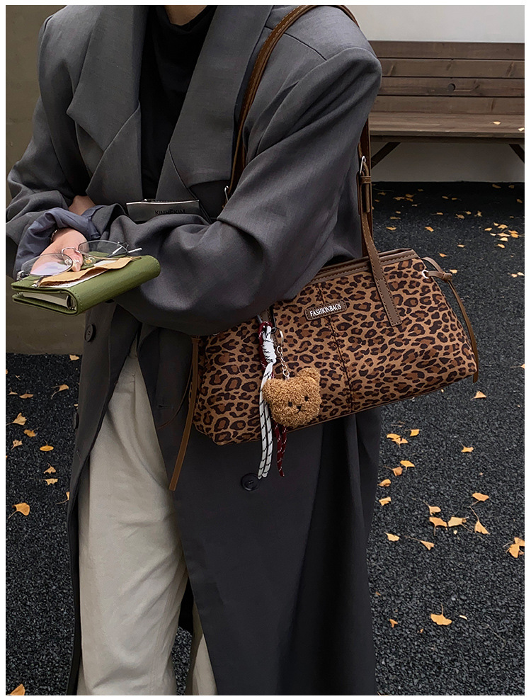 Túi Kẹp Nách Nhẹ Nhàng Gọn Gàng - tt251213