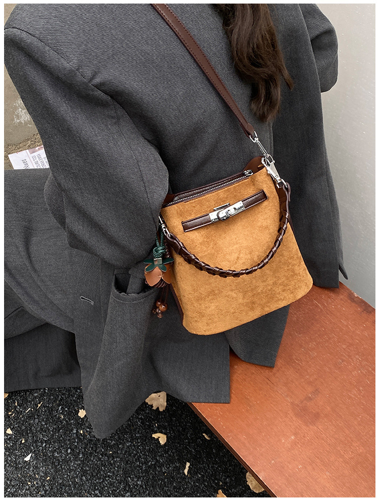 Túi Nữ Size Nhỏ Phù Hợp Dạo Phố - tt251129