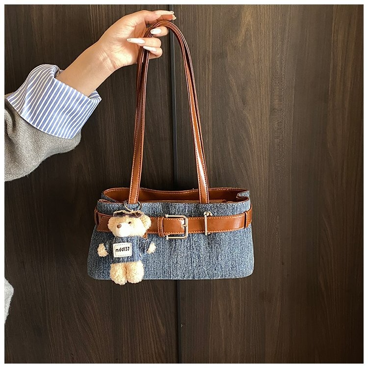 Túi Kẹp Nách Phối Bò Hot Trend – Nhỏ Nhỏ Mà Có Võ - 250931