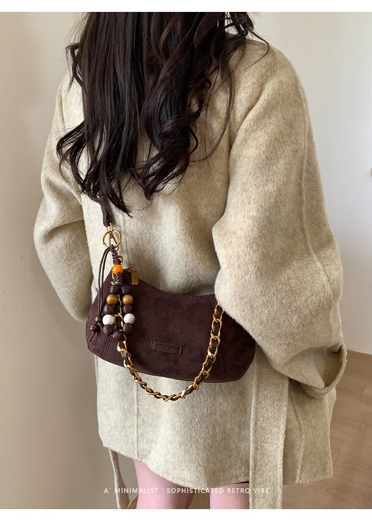 Túi Nữ Size Vừa Có Dây Đeo Tiện Lợi Khi Di Chuyển - tt251279