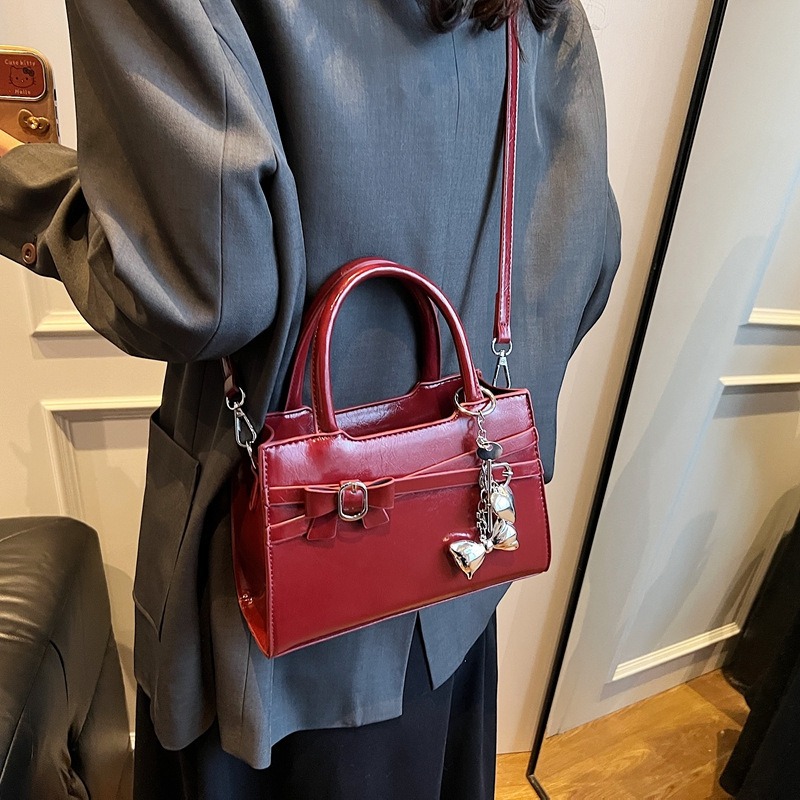 Túi Cầm Tay Sang Chảnh Có Dây Đeo Chéo Tùy Chỉnh - tt250708