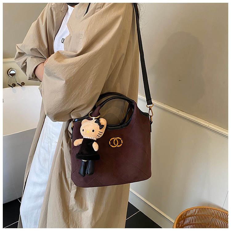 Túi Da Lộn Size Nhỏ Có Dây Đeo Phù Hợp Đi Chơi - tt251060