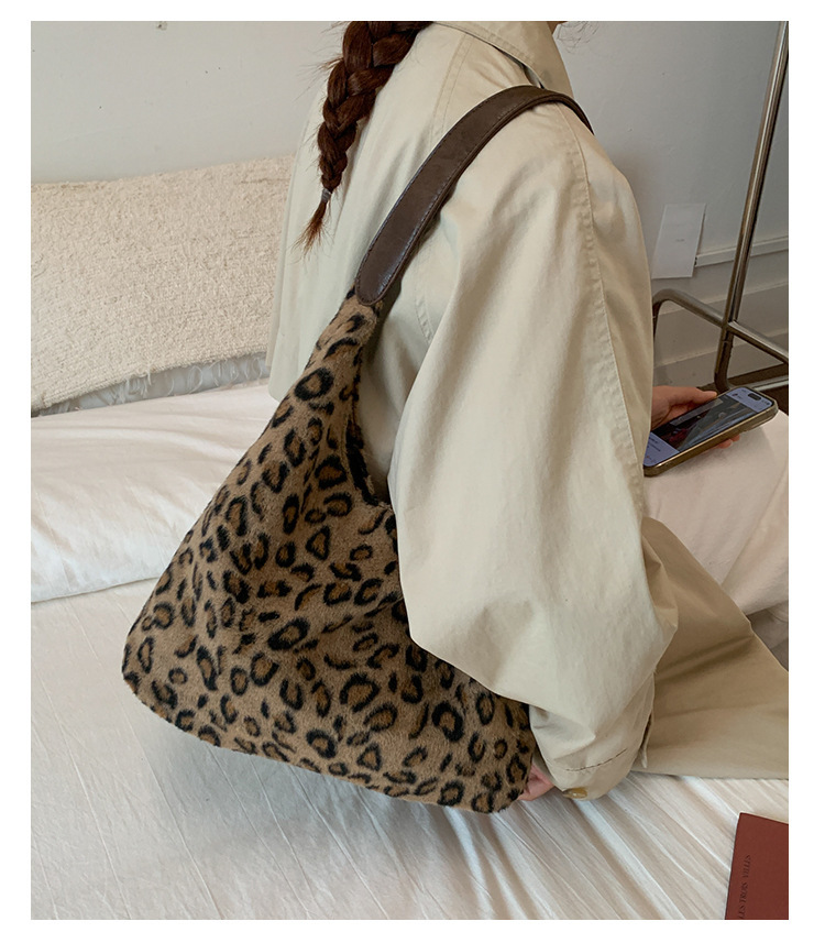 Túi Vải Da Beo Size Vừa Phù Hợp Công Sở tt251143