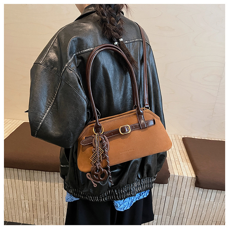 Túi Đeo Kẹp Nách Thời Trang Hiện Đại - tt251021