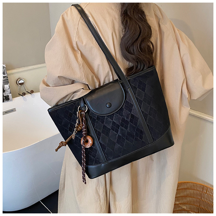 Túi Size Vừa Phù Hợp Đi Làm Đi Chơi - tt251014