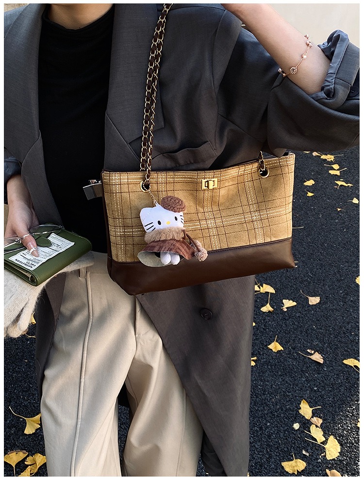 Túi Xách Size To Rộng Rãi Tiện Lợi Khi Mang Nhiều Vật Dụng tt250888