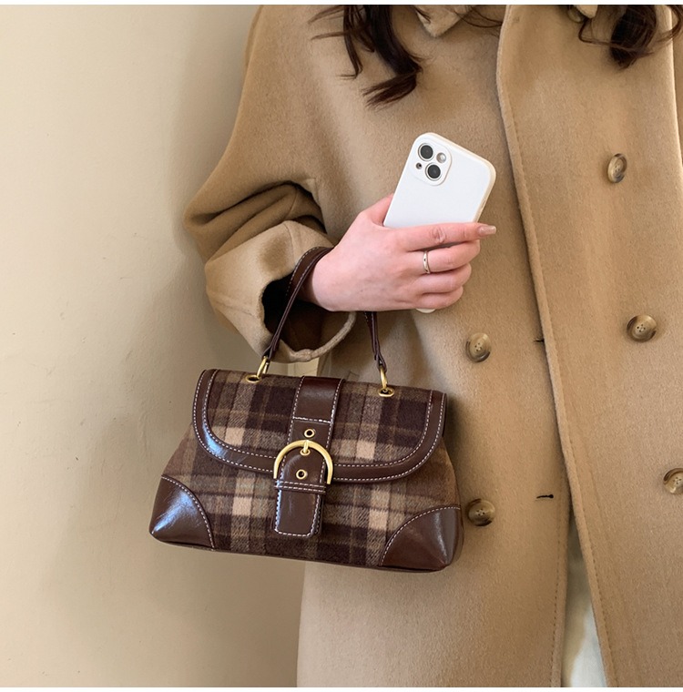 Túi Nhỏ Xinh Xắn Phù Hợp Dạo Phố Đi Chơi - tt251223