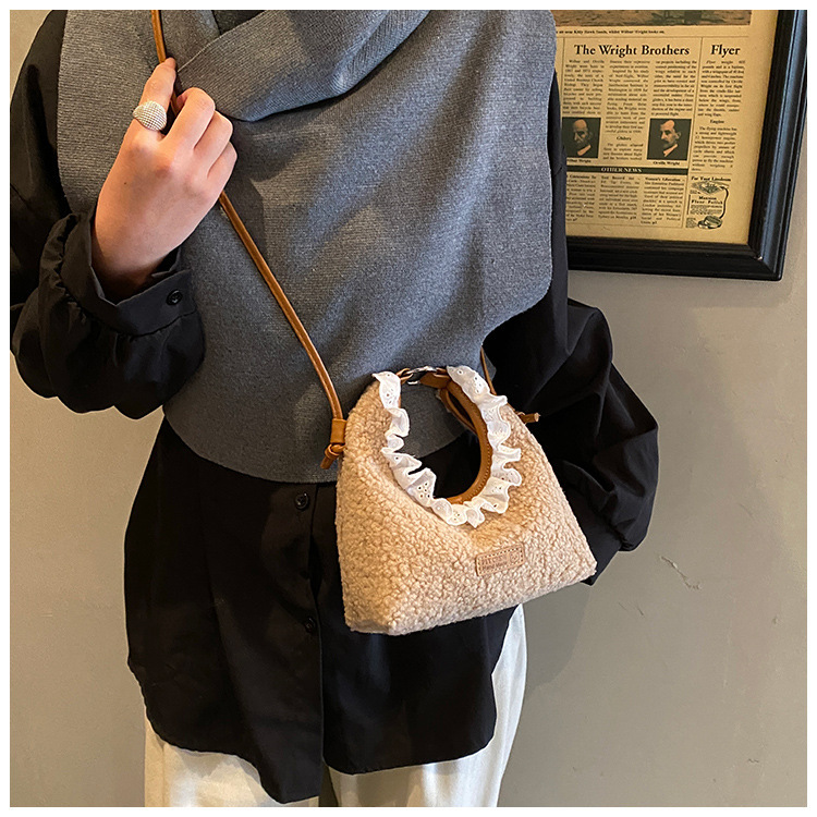 Túi Lông Size Nhỏ Dễ Phối Outfit - tt251245