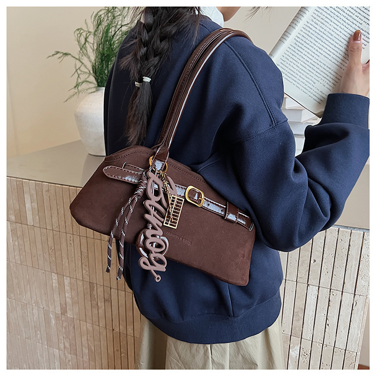 Túi Đeo Kẹp Nách Thời Trang Hiện Đại - tt251021