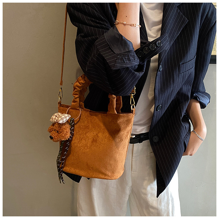 Túi Da Lộn Size Nhỏ Phong Cách Nhẹ Nhàng Nữ Tính - tt251132