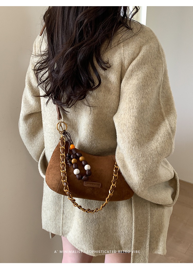 Túi Nữ Size Vừa Có Dây Đeo Tiện Lợi Khi Di Chuyển - tt251279