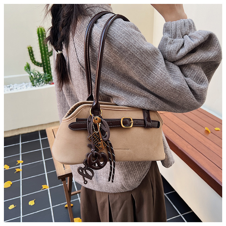 Túi Đeo Kẹp Nách Thời Trang Hiện Đại - tt251021