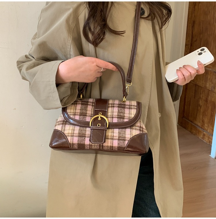 Túi Nhỏ Xinh Xắn Phù Hợp Dạo Phố Đi Chơi - tt251223