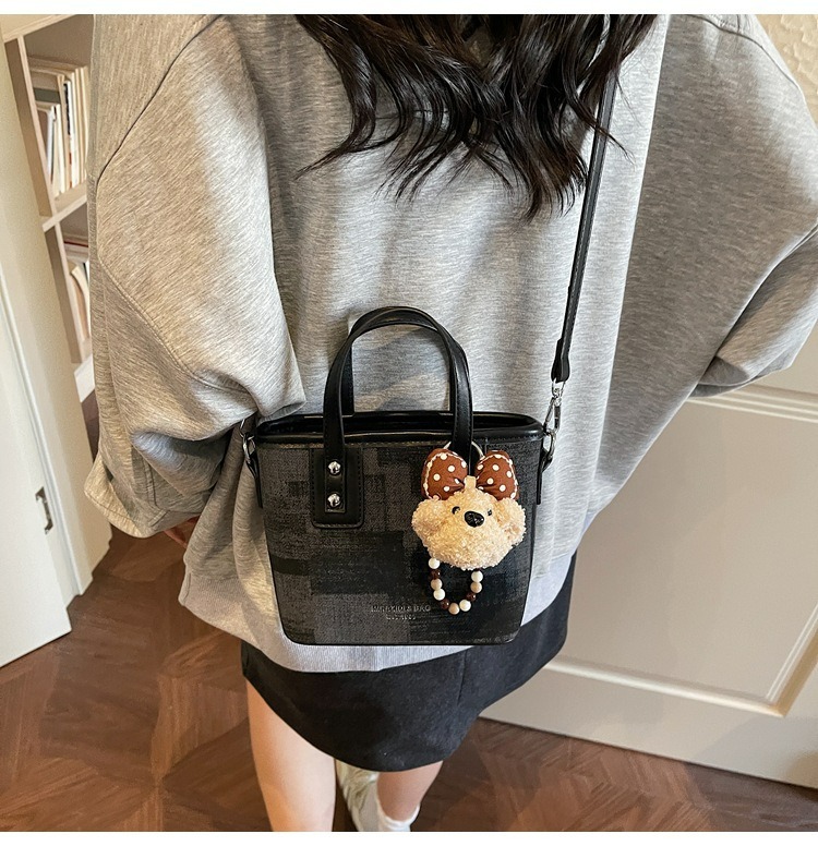 Túi Xách Nhỏ Tiện Lợi Hằng Ngày - tt250335