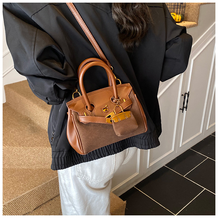 Túi Nhỏ Nữ Tính Thanh Lịch - t251233