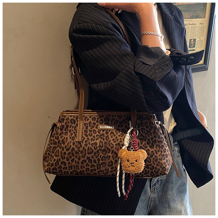 Túi Kẹp Nách Nhẹ Nhàng Gọn Gàng - tt251213